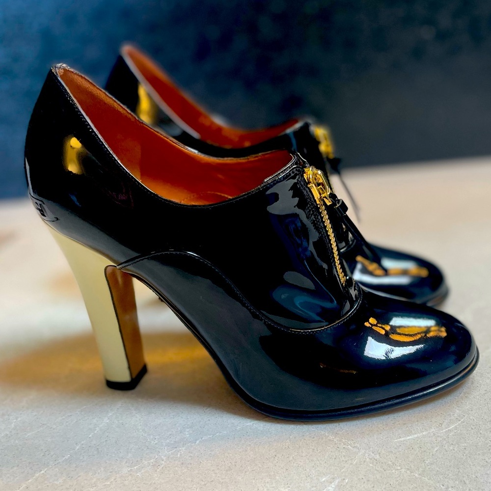 Vintage Valentino Size 38